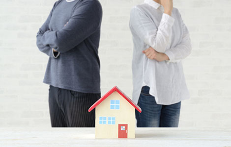 親名義の実家を建て替えたい。自分名義でなくても住宅ローンは組める？